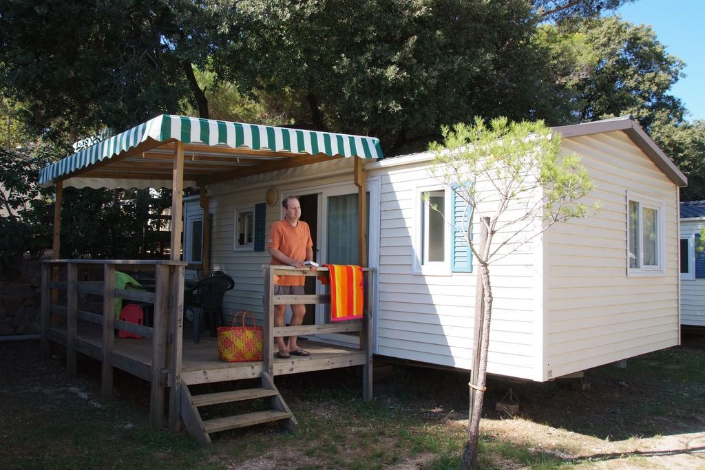 Camping Le Mediterranee Hyères Exteriör bild
